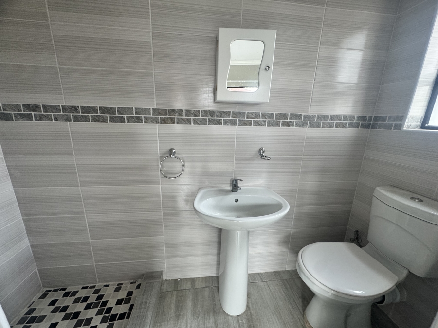 To Let 3 Bedroom Property for Rent in Flamwood North West